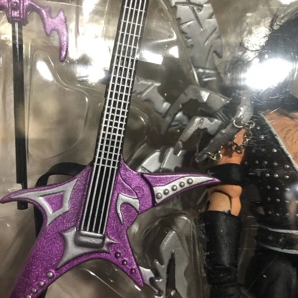 Paul Stanley KISS  Ultra Action Figure W/ Guitar Shooting Star & Album MIB 1997 - Picture 3 of 7